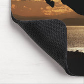 Silhouette gegen den Sonnenuntergang Mousepad (Ecke)
