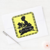 Silhouette Girl Reading - Square Lemon Gelb Quadratischer Aufkleber (Umschlag)