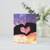 Silhouette in Herzform und schöner Himmel Postkarte (Stehend Vorderseite)
