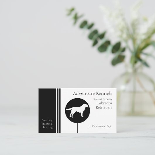 Silhouette Labrador Retriever Moderne Schwarz-weiß Visitenkarte (Stehend Vorderseite)