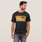 Silhouette Paddelboarder friedlicher Sonnenunterga T-Shirt (Vorne ganz)