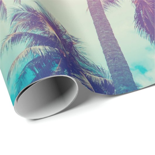 Silhouette tropical palm tree with sun light on su geschenkpapier (Rolleneckpunkt)