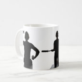 Silhouette-Übungs-Tasse Lisas Carusone Tasse (Vorderseite Links)
