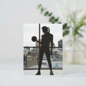 Silhouette von Frauen, die Gewichte im Fitnessraum Postkarte (Stehend Vorderseite)