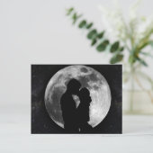 Silhouette von Liebhabern in Vollmond nachts Postkarte (Stehend Vorderseite)