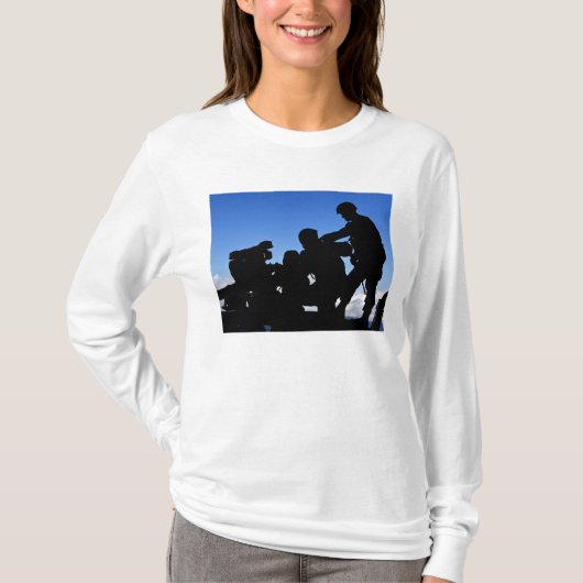 Silhouette von Soldaten T-Shirt (Vorderseite)