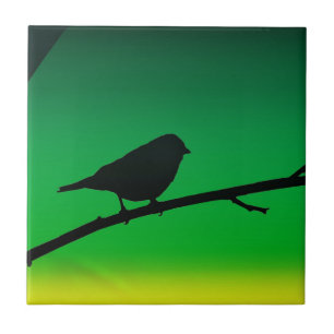 Silhouette von Sparrow auf Limonene Fliese