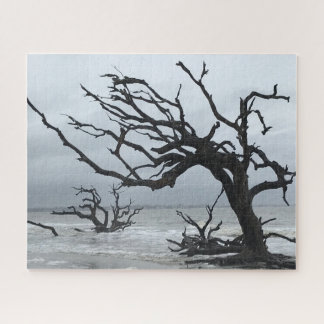 Silhouette von Totenbaum auf der Insel Jekyll Puzzle