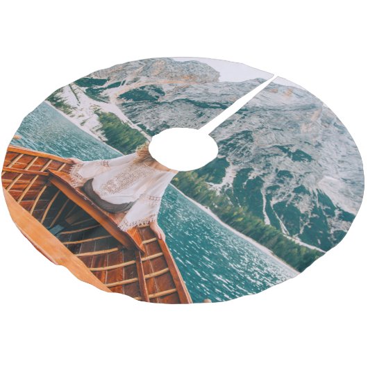 Silhouette Woman Alp Locarno Polyester Weihnachtsbaumdecke (Schrägansicht)