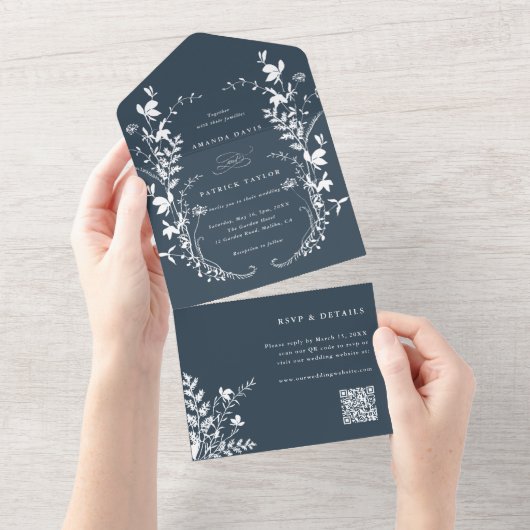 Silhouette Wreath Wedding Navy mit weißer Wildblum All In One Einladung (Abreißen)