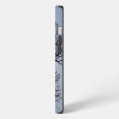 Silhouetted tree pattern and blue sky Case Mate iP iPhone Hülle (Linke Seite)