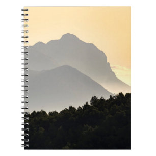 Silhouetten der Berge Notizblock