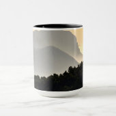 Silhouetten der Berge Tasse (Zentrum)