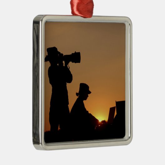 Silhouetten Ornament Aus Metall (Rechts)