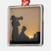 Silhouetten Ornament Aus Metall (Links)