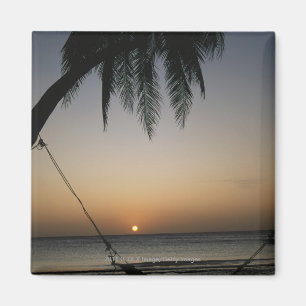 Silhuetted leere Hängematte am Sonnenuntergang Magnet