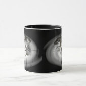 Silken Windhound in Grays Tasse (Zentrum)