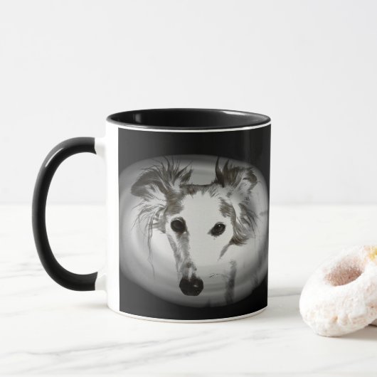 Silken Windhound in Grays Tasse (Mit Donut)