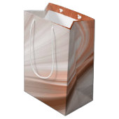 Silky Furl Touch Peach Mittlere Geschenktüte (Rückseite Schrägansicht)