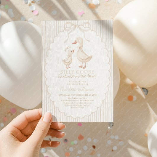 Silly Goose Gender Neutral Beige Baby Shower Einladung