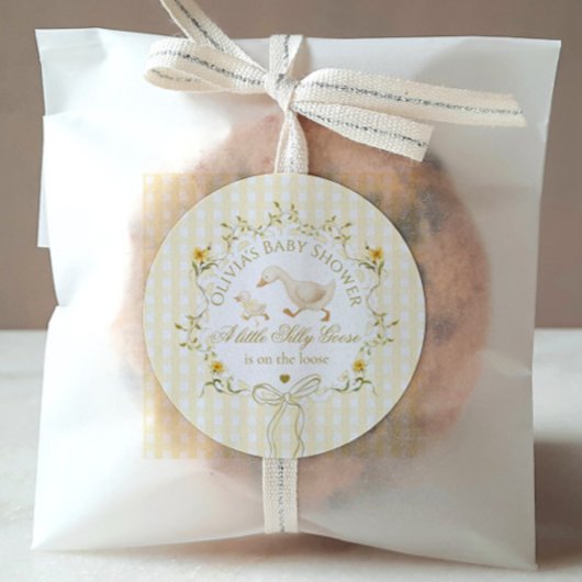 Silly Goose Gender neutral Yellow Baby Shower Runder Aufkleber