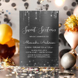 Silver and Black 16 . Geburtstag Geburtstag Einladung<br><div class="desc">Silver and Black Sparkle String Lights 16 . Geburtstag Geburtstagsparty Einladung für einen eleganten Geburtstag . Dies ist die perfekte Einladung zum Geburtstag von 16 . Geburtstag für eine elegante Geburtstagsparty. Bitte kontaktieren Sie den Designer,  um passende Sonderanfertigungen zu erhalten.</div>