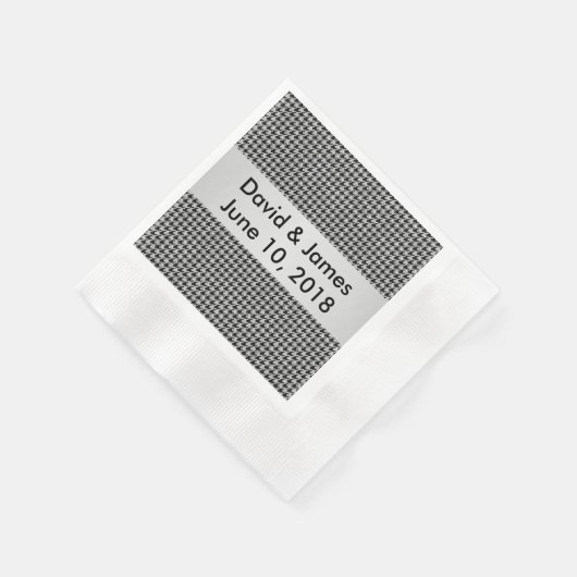 Silver and Black Herringbone Wedding Napkins Serviette (Ecke)