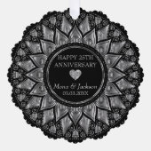 Silver and Black Mandala Hochzeitstag Ornament Karte (Vorderseite)