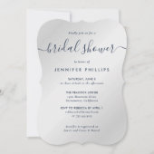 Silver and Navy Blue Script Brautparty Einladung (Vorderseite)