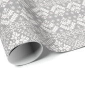 Silver and White Christmas Fair Isle Pattern Geschenkpapier (Rolleneckpunkt)
