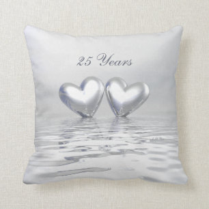 Silver Anniversary Hearts Kissen