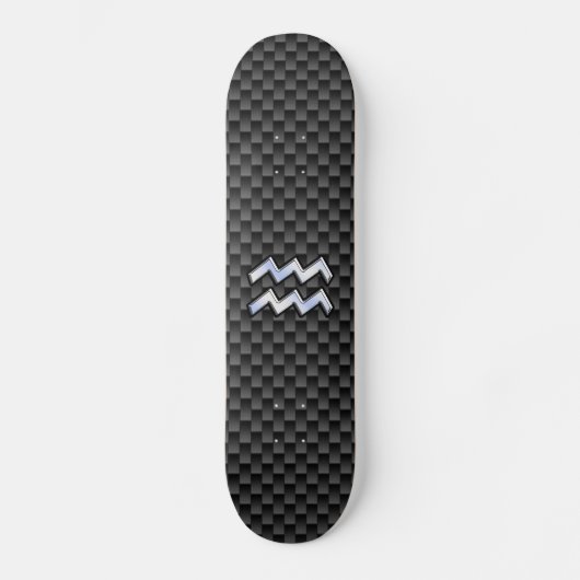 Silver Aquarius Zodiac Symbol Carbon Fiber Style Skateboard (Vorderseite)