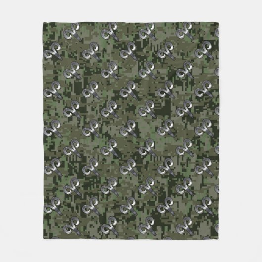 Silver Aries Zodiac-Symbol auf der grünen digitale Fleecedecke (Vorderseite)