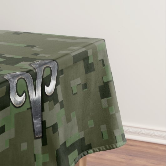 Silver Aries Zodiac-Symbol auf der grünen digitale Tischdecke (Beispiel)