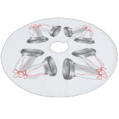 Silver Bells Tree Skirt Fleece Weihnachtsbaumdecke (Schrägansicht)