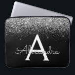 Silver Black Glitzer and Sparkle Monogram Laptopschutzhülle<br><div class="desc">Silver und Black Imitats Glitzer und sparkle Elegant Monogram Case. Dieser Fall kann so angepasst werden,  dass er Ihren Anfangs- und Vornamen enthält.</div>