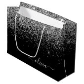 Silver Black Glitzer Script Monogram Girenname Große Geschenktüte (Vorderseite Schrägansicht)