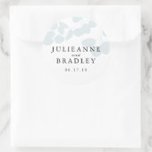 Silver Blue Eucalyptus Branch Moderne Hochzeit Runder Aufkleber (Tasche)