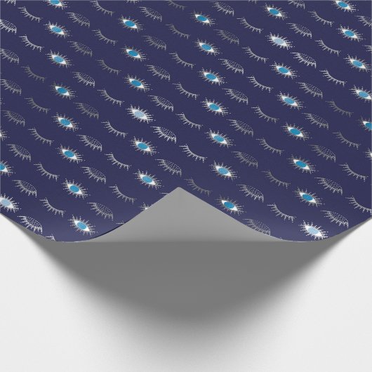 Silver Blue Evil Eye Eyelashes Nazar Mati Muster Geschenkpapier (Ecke)