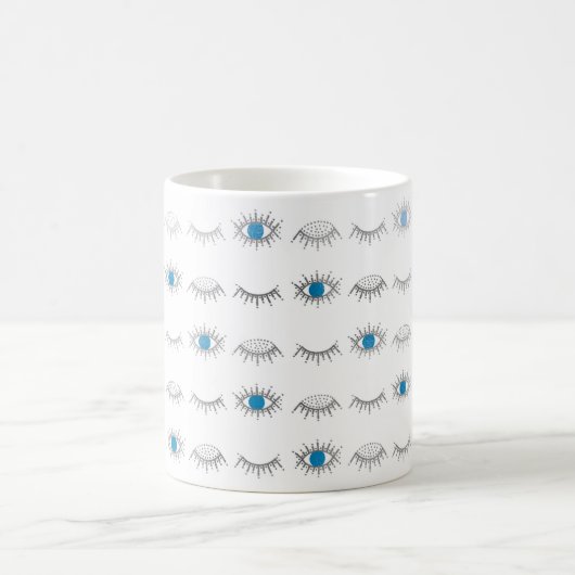 Silver Blue Evil Eye Eyelashes Nazar Mati Muster Kaffeetasse (Mittel)