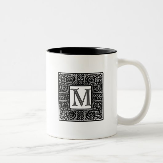Silver Celtic "M" Monogram Zweifarbige Tasse (Rechts)