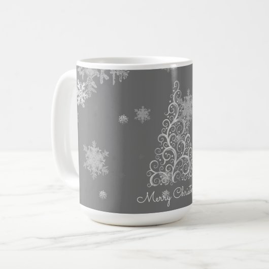 Silver Christmas Tree and Snowflakes Tasse (Vorderseite Links)