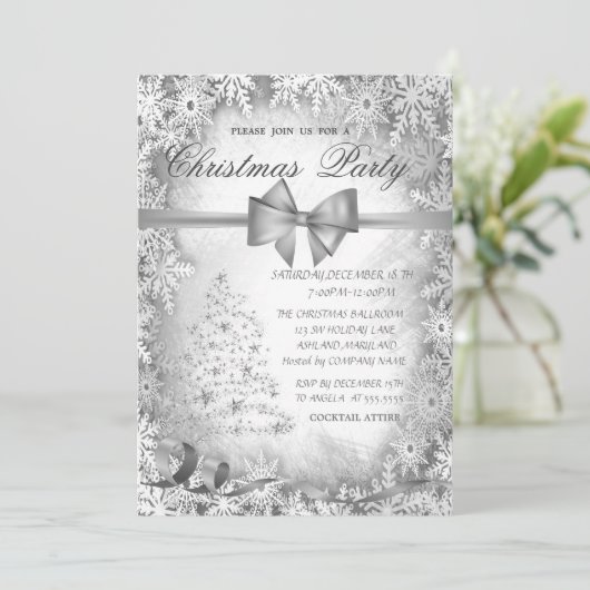 Silver Christmas Tree ,Bow Gray Christmas Party Einladung (Stehend Vorderseite)