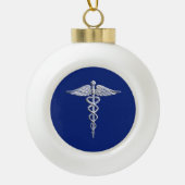 Silver Chrome Caduceus Medical Symbol auf Navy Blu Keramik Kugel-Ornament (Vorderseite)