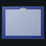 Silver Chrome Caduceus Medical Symbol auf Navy Blu Notizblock<br><div class="desc">Das Symbolische Silver Chrome Like Caduceus Medical Symbol Design präsentiert sich hier in einem marineblau-blauen Dekor. Die Schlangen von Caduceus sind so konzipiert, als ob sie aus Chrom bestehen. Gut für einen Abschluss-Anlass, für eine Berufserfahrung oder für ein Geschenk mit dem medizinischen Look, den Sie suchen. Verwenden Sie den Link...</div>