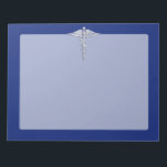 Silver Chrome Caduceus Medical Symbol auf Navy Blu Notizblock<br><div class="desc">Das Symbolische Silver Chrome Like Caduceus Medical Symbol Design präsentiert sich hier in einem marineblau-blauen Dekor. Die Schlangen von Caduceus sind so konzipiert, als ob sie aus Chrom bestehen. Gut für einen Abschluss-Anlass, für eine Berufserfahrung oder für ein Geschenk mit dem medizinischen Look, den Sie suchen. Verwenden Sie den Link...</div>