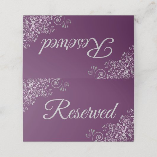 Silver Curls Elegant Plum Lila Hochzeit vorbehalte Platzkarte (Außenseite Aufgefaltet)