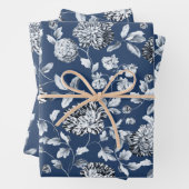 Silver Dahlias Blütenrebe auf Navy Blue Geschenkpapier Set (Beispiel)