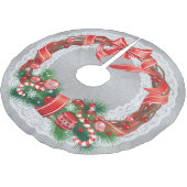 Silver Damask und Spitzen mit Weihnachtskranz Polyester Weihnachtsbaumdecke (Schrägansicht)