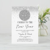 Silver Disco Ball Cheers Silvester Party Einladung (Stehend Vorderseite)